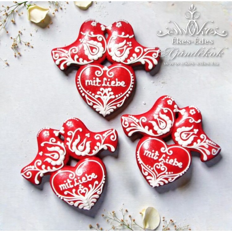 Köszönetajándék csókolózó galambpárral