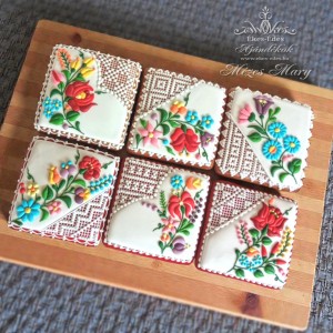 Kalocsai mintás mézeskalács plakett – Egyedi felirattal esküvőre, ballagásra