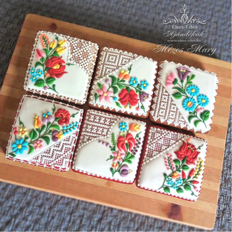 Kalocsai mintás mézeskalács plakett – Egyedi felirattal esküvőre, ballagásra