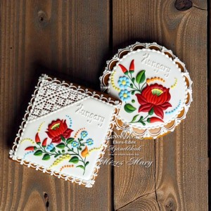 Kalocsai mintás mézeskalács – Egyedi Magyar szuvenír és ajándék