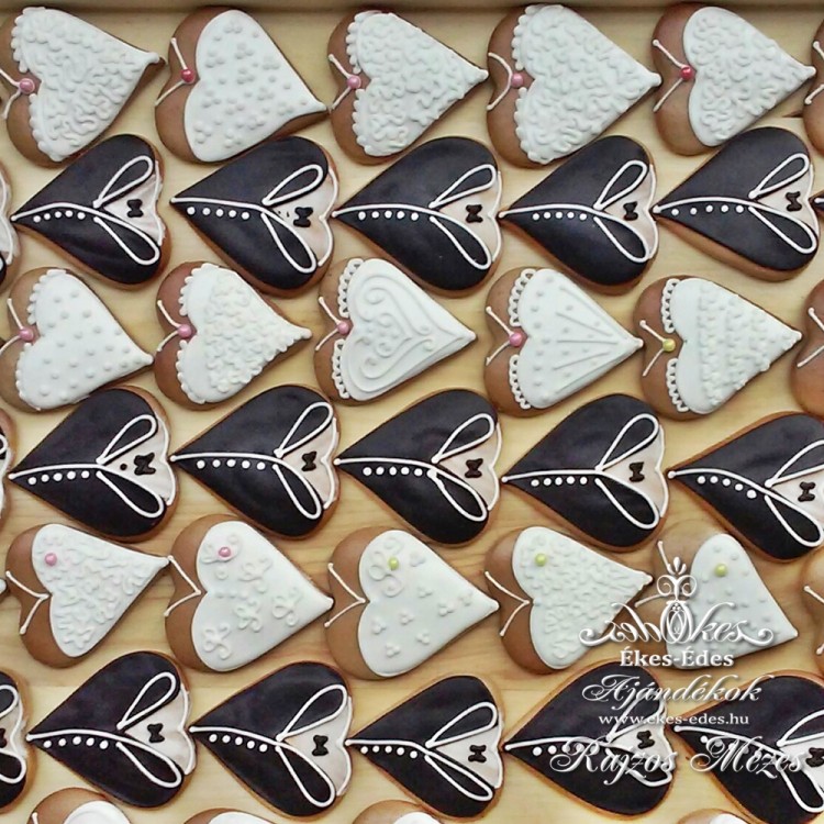 Menyasszony-vőlegény szív