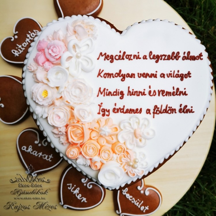 Pasztell virágos mézeskalács szív doboz 