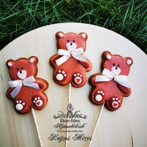 Mackó figura pálcikával