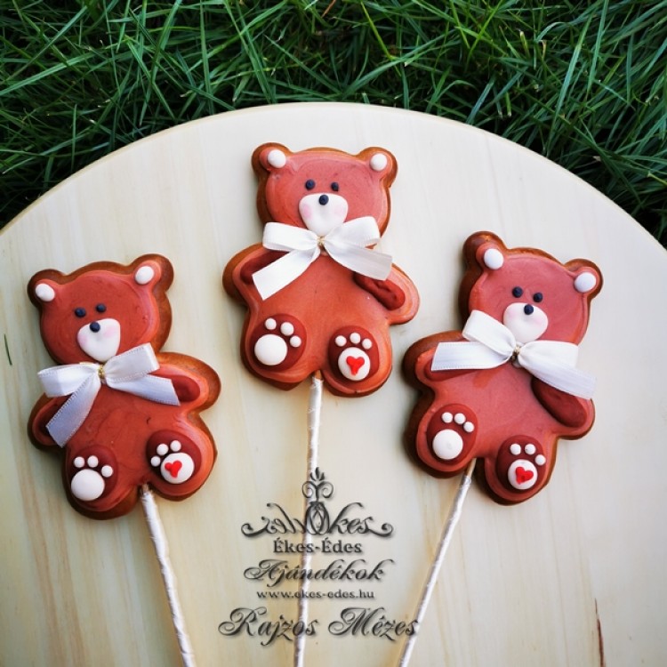 Mackó figura pálcikával